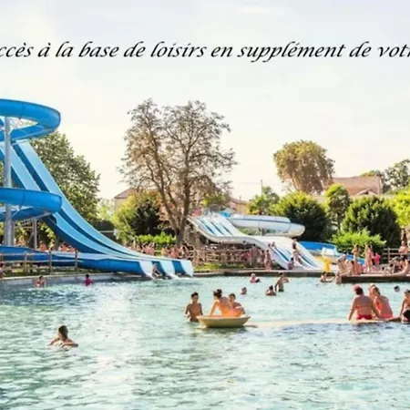 مكان تخييم Mobil-home Cosy, Ideal Pour 4 Pers. - Api-1-52-1744 Gondrin